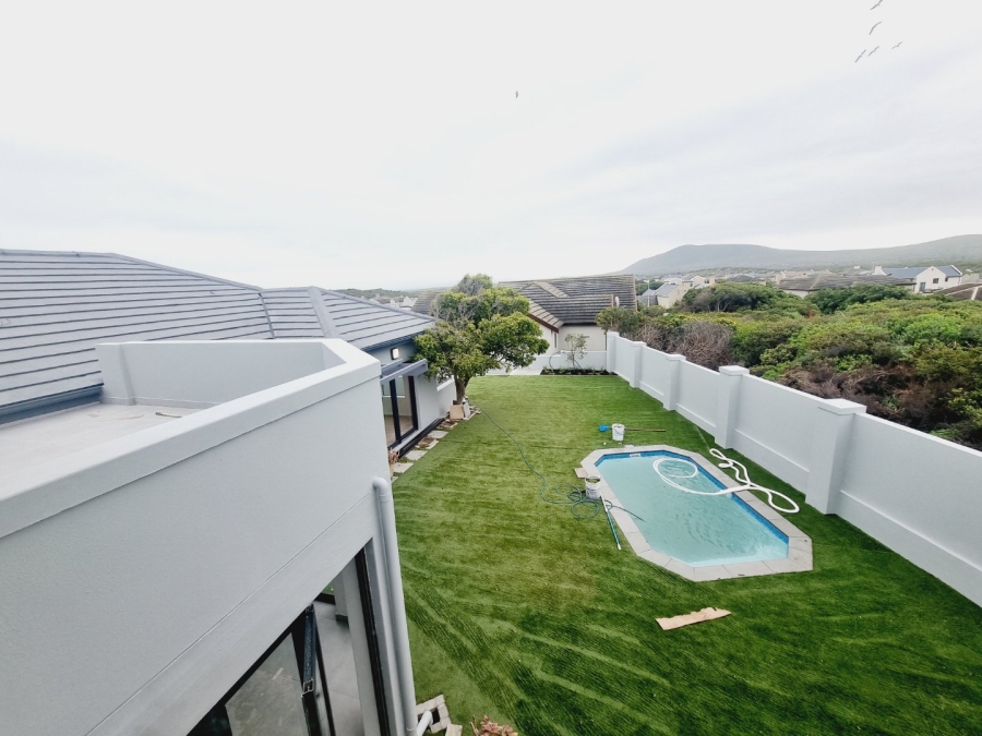 5 Bedroom Property for Sale in Sandown Western Cape